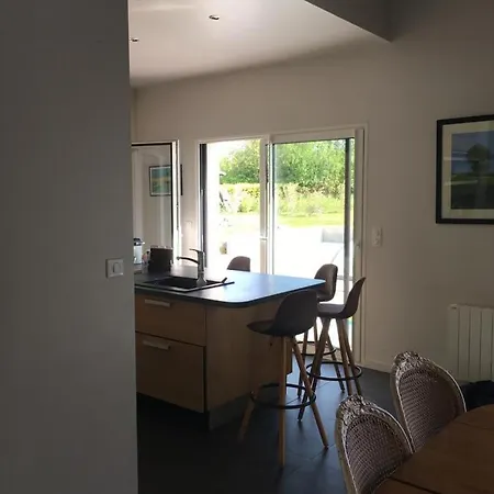 ヴィラ Beautiful With Pool And Stunning Sea View