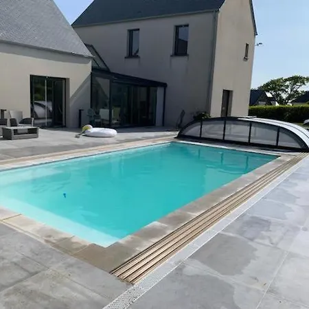 Beautiful With Pool And Stunning Sea View *