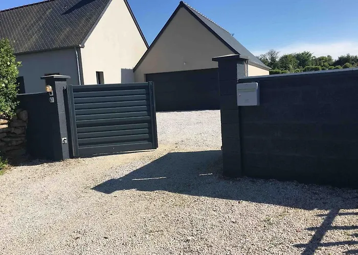 Beautiful With Pool And Stunning Sea View *